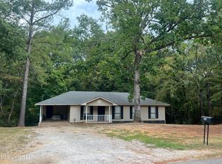 68 Lane Rd, Potts Camp, MS 38659
