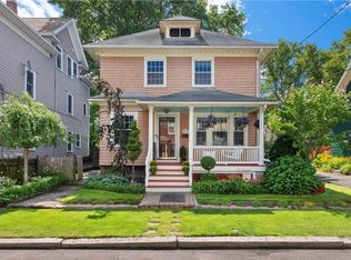 212 Lowden St, Pawtucket, RI 02860