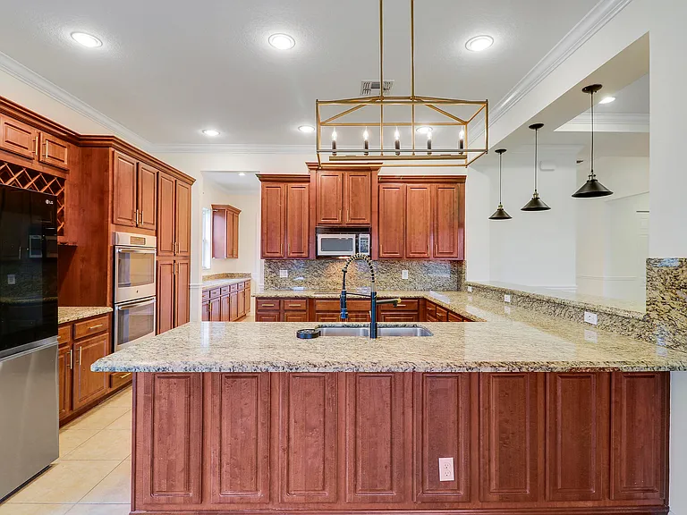 11340 SW Vanderbilt Cir — Photo 7