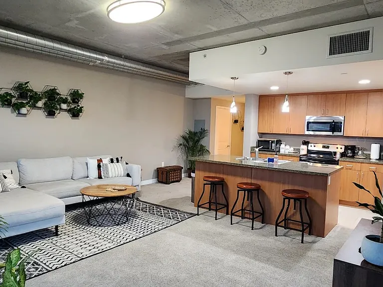 1080 Park Blvd #607 — Photo 3