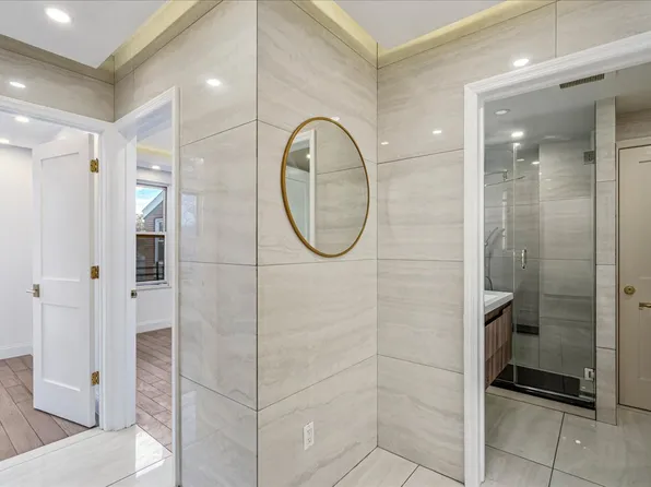 134-05 Dahlia Avenue image 9 of 12