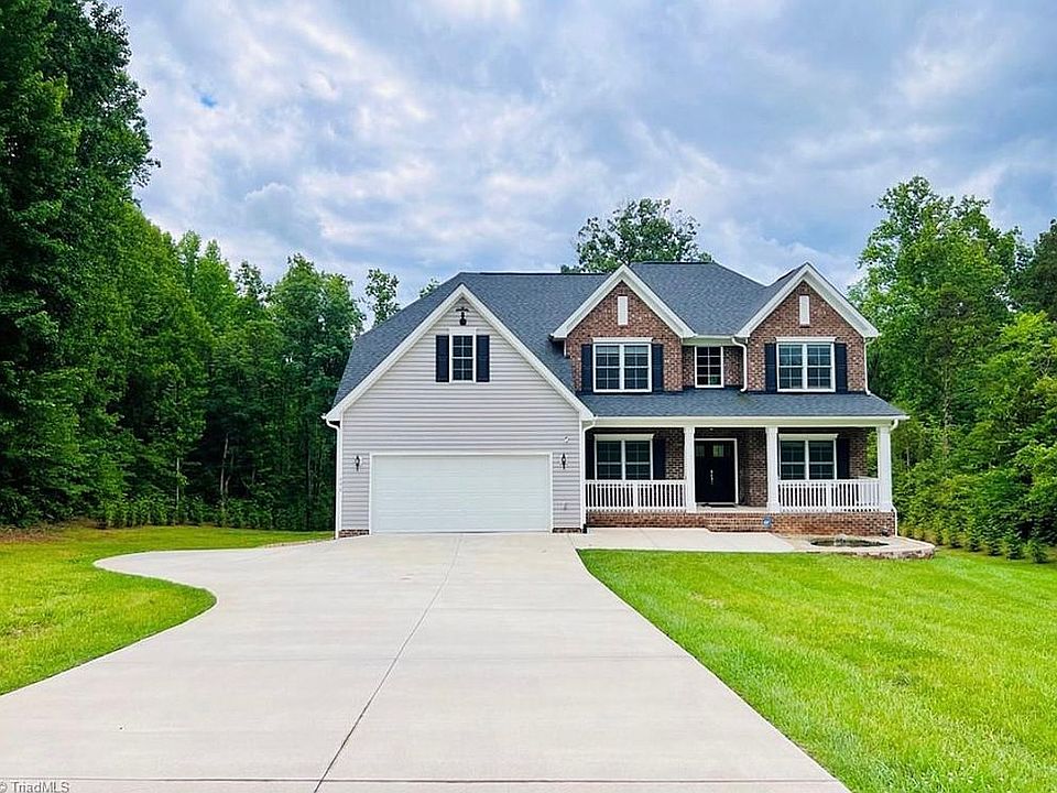 1st image of 556 Sain Rd