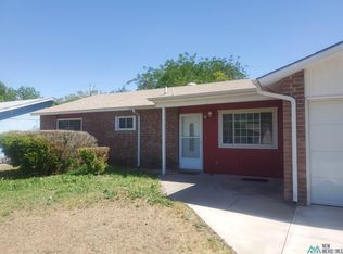 504 Broken Arrow Rd, Roswell, NM 88201