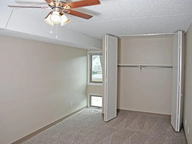 Oakwood Apartments — Photo 5