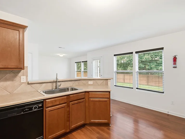 1906 Treefrog Ct — Photo 14