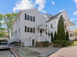 16 Oakdale St, Providence, RI 02908