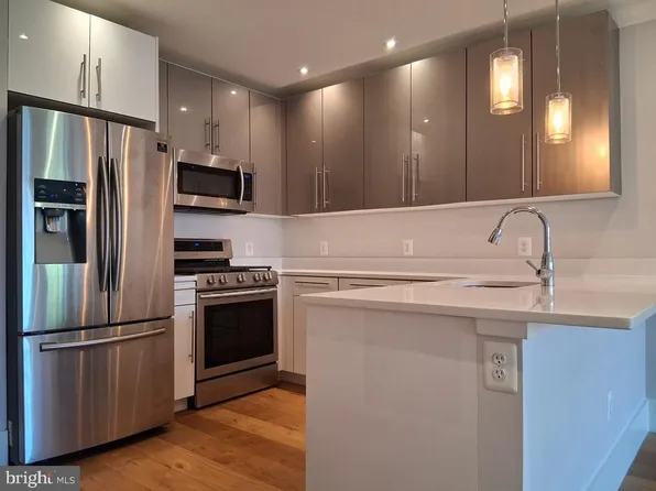 530 Irving St NW #2, Washington, DC 20010