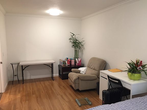 5th image of 227 Charles St #1