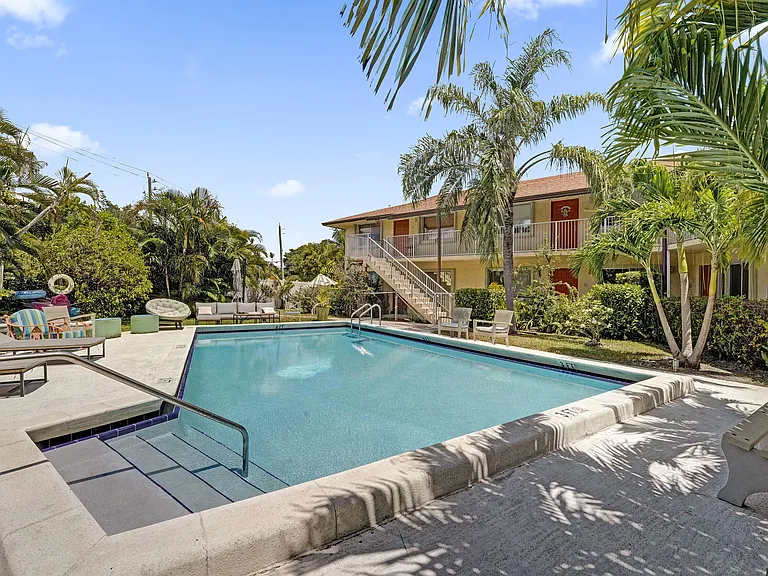 1250 Miami Rd #11 — Photo 1