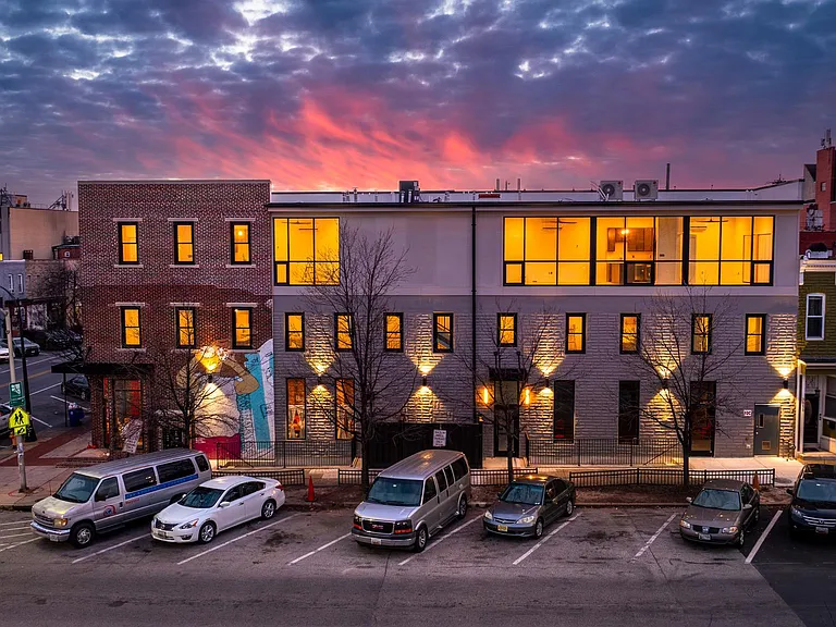 400 S Conkling St #5 — Photo 1