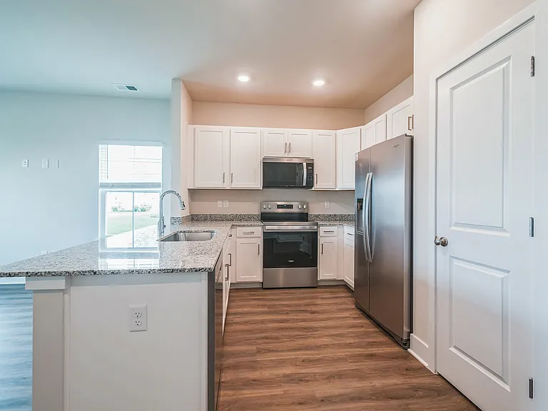 121 Nootka Way — Photo 4