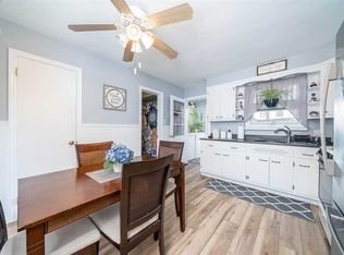 62 Linnet St, Bayonne, NJ 07002