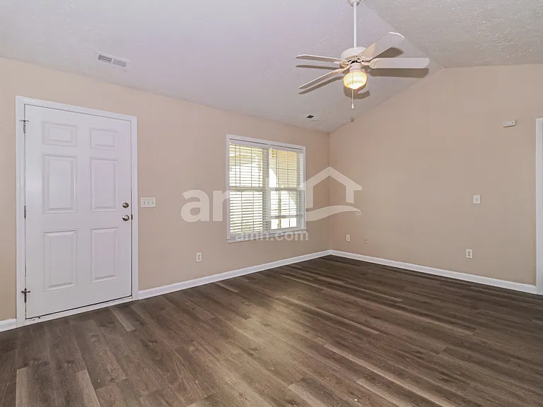 9488 NE Huckabee Ct — Photo 6