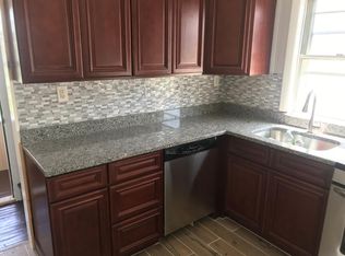 100 Julia St, Cranston, RI 02910