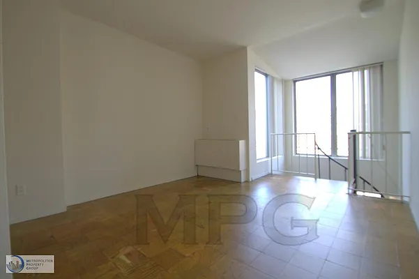 Rented by Metropolitan Property Group | media 1