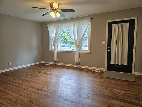 5th image of 146 Cranwill Dr