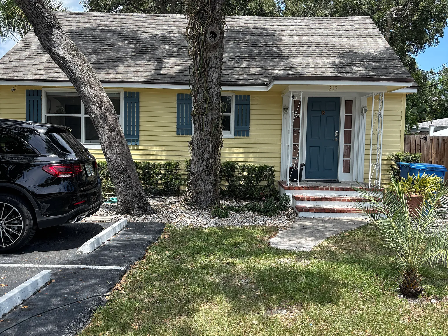2 bed, 1050 sqft, $2,650 — Photo 1