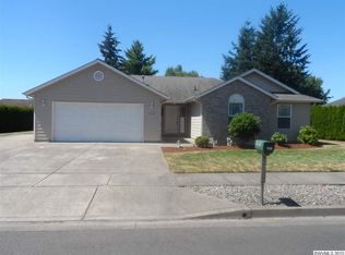 1349 Heritage Loop, Stayton, OR