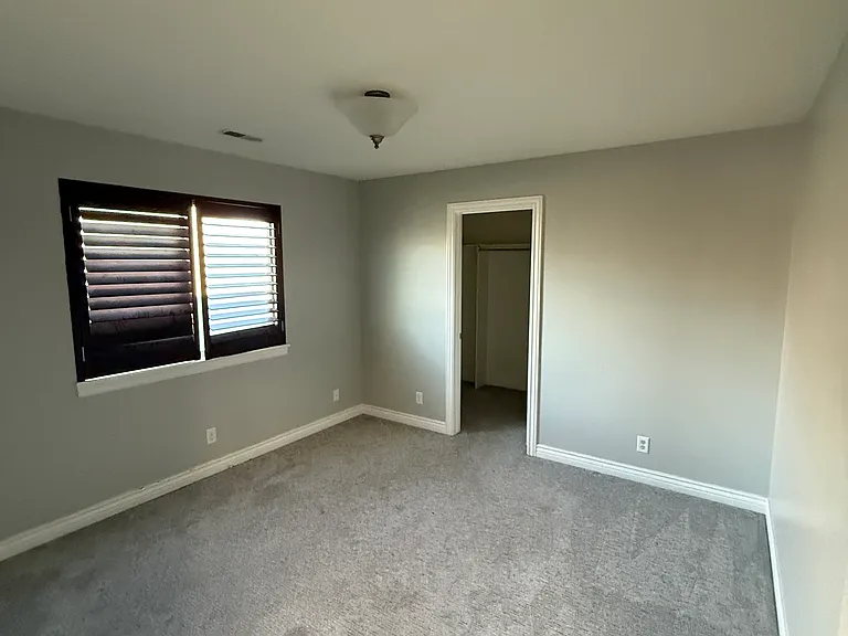 1848 W Grays Pl — Photo 7