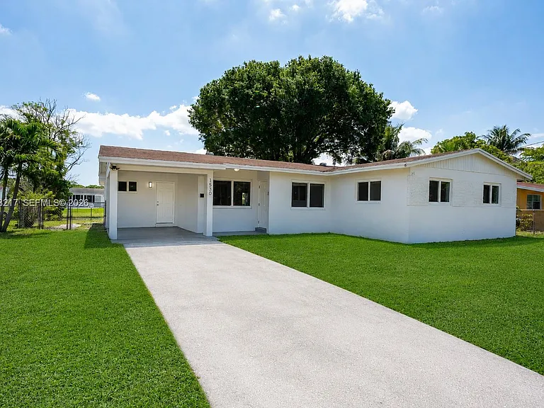 1530 NW 47th Ave — Photo 5