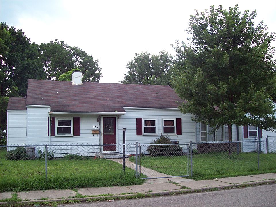 1st image of 905 Gilmore St