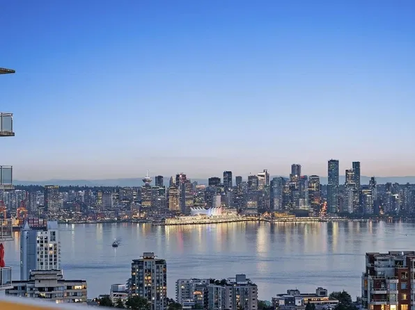 125 E 14th St #1607, North Vancouver, BC V7L 2N7