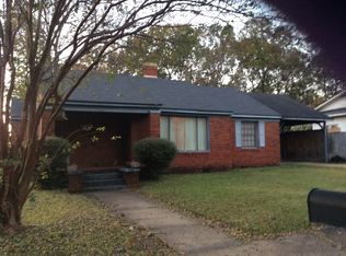 1 Edgewood Dr, Selma, AL 36701