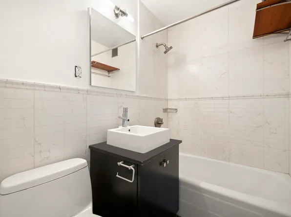 101 West 12th Street 17B image 7 of 8