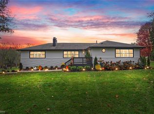 212 Waterside Dr, Medina, OH