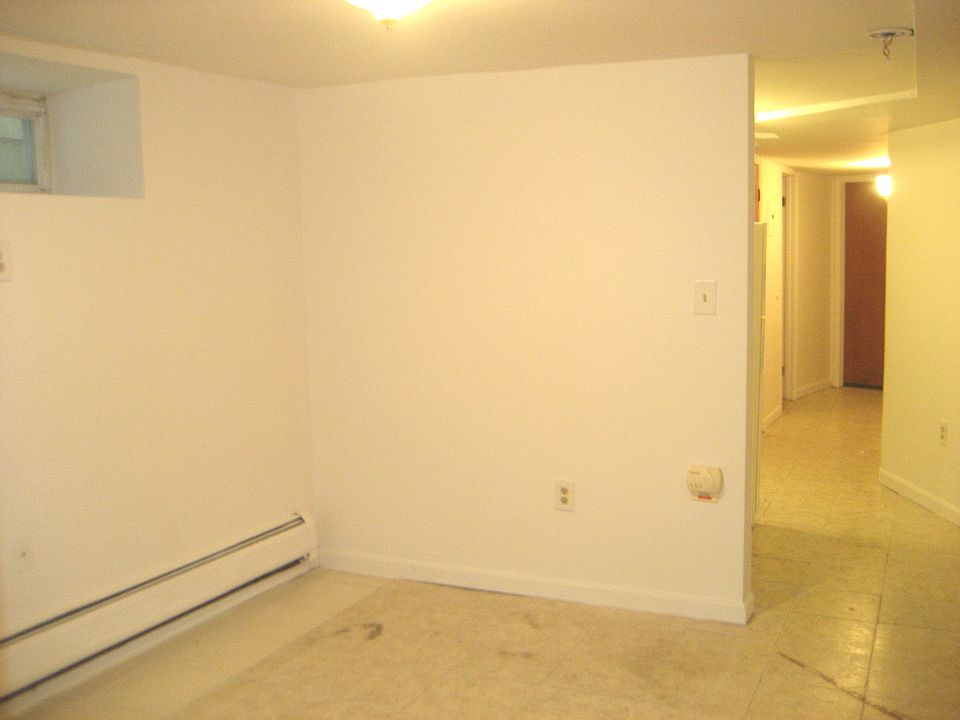 2nd image of 611 12th Street # Fl Ground