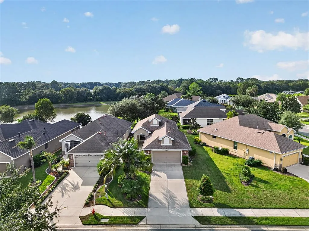 2 bed, 2.0 bath, 1286 sqft, $2,400 — Photo 4
