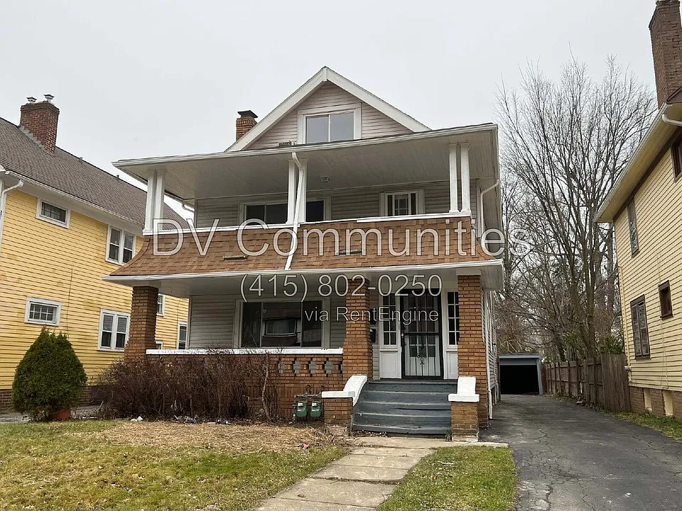 872 Helmsdale Rd #2