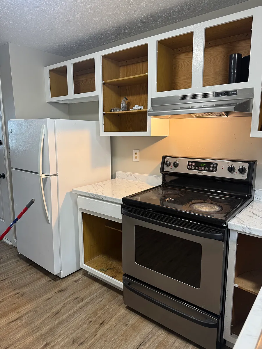 Building Photo - 487 Somerville St #4