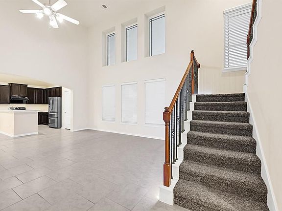 5th image of 110 San Bernard Dr