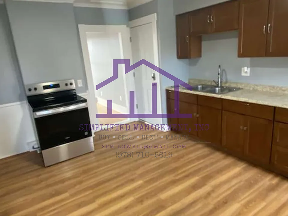 248 Park St #3