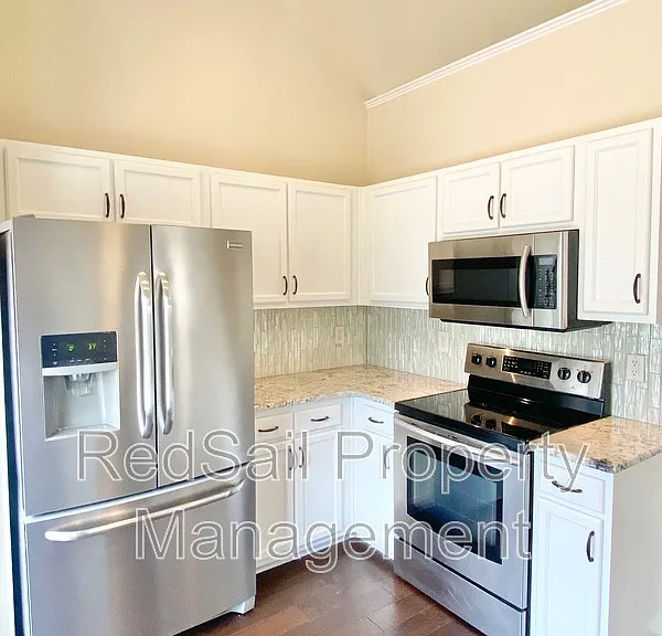 405 Holmes Blvd — Photo 7