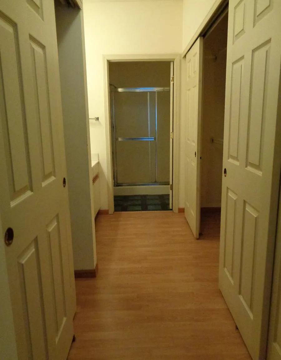 500 W Bender Rd — Photo 3