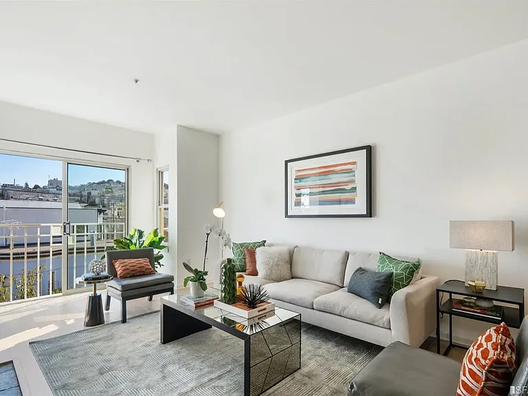600 Chestnut St #409 — Photo 3