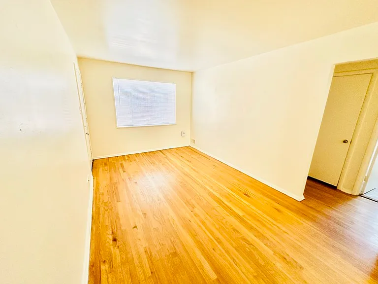 2466-2480 S York St #2474 — Photo 7