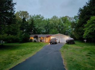 861 S Pin Oak Dr, Springfield, MO 65809