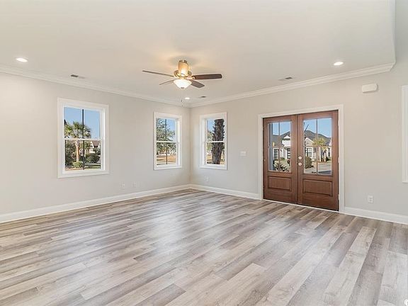 4th image of 968 Shipmaster Ave.
