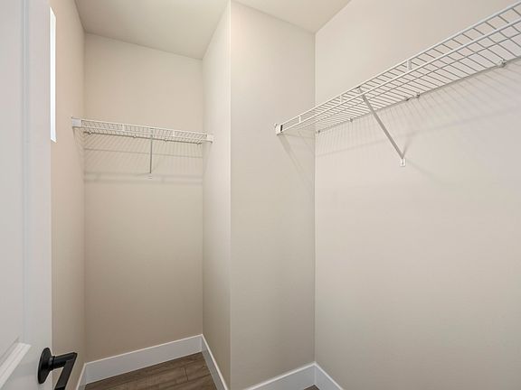 4th image of 5399 Century Pl NE