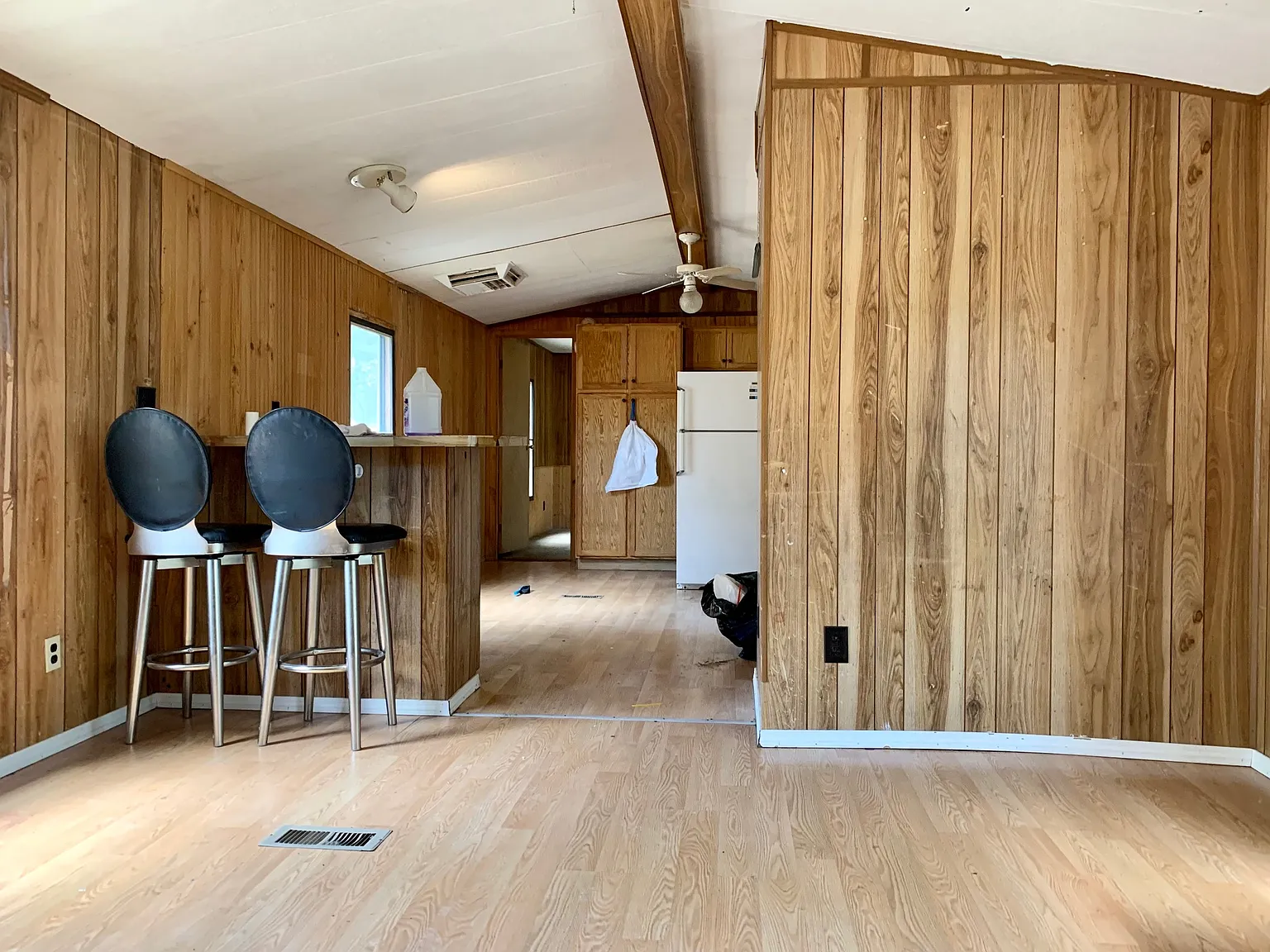 3 bed, 800 sqft, $1,000 — Photo 3