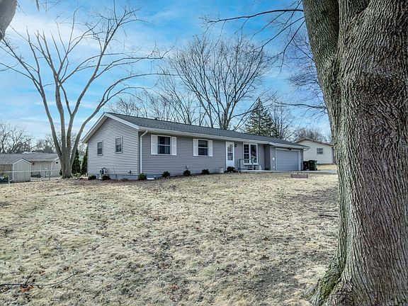 2nd image of 521 Hyland Dr