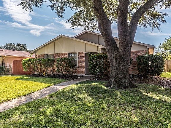 2nd image of 2521 Denmark Dr