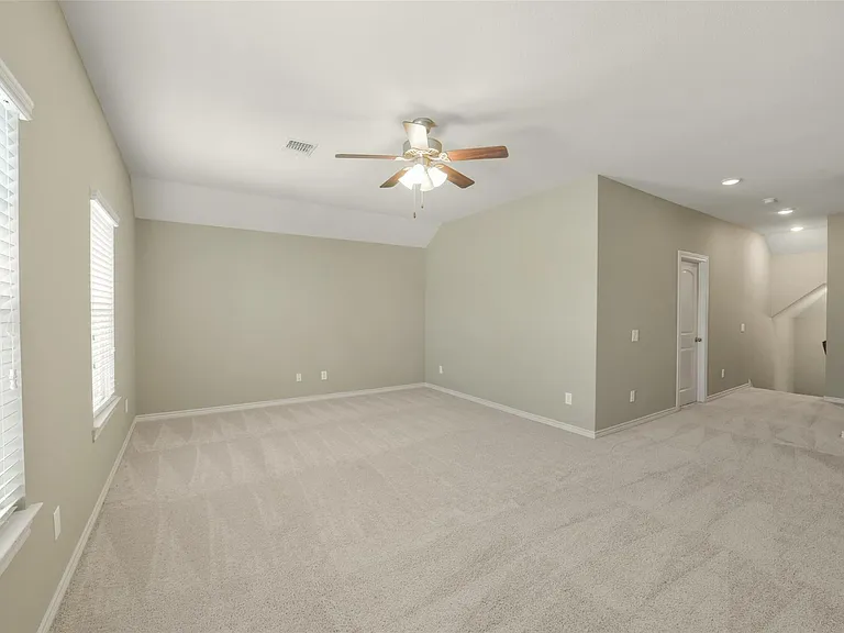 9651 Thimbleweed Dr — Photo 42