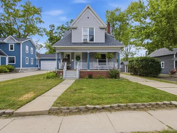 625 N Main St, Chelsea, MI 48118