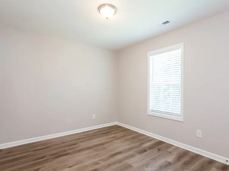 2643 Oasis Ln — Photo 11