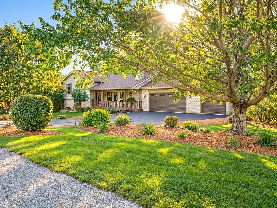1st image of 291 Londonderry Ln