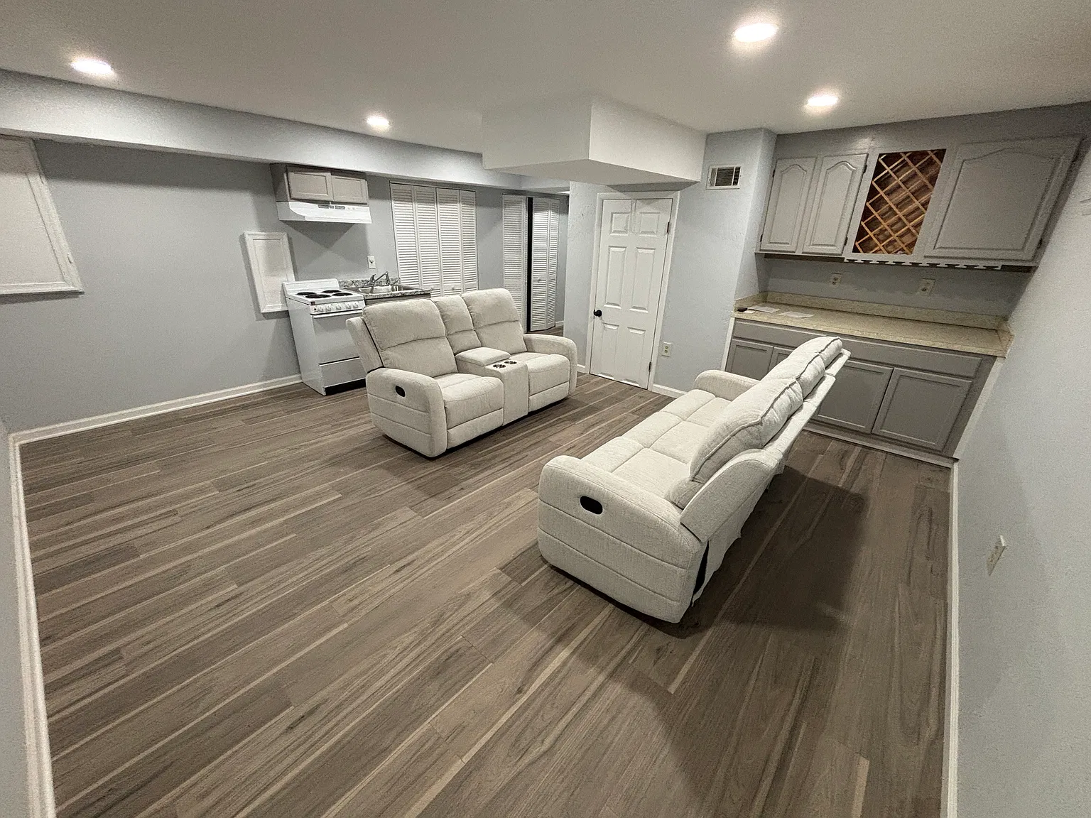 1 bed, $1,350 — Photo 2